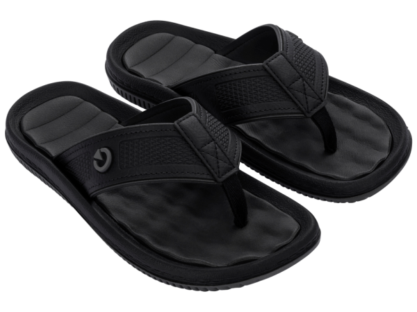 Cartago Fiji Thong Ad